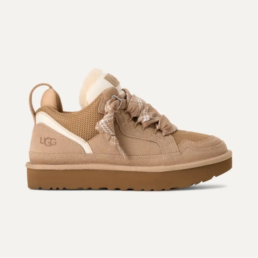 Never worn size 9    Box was thrown away.   Brand new!  Color is Sand